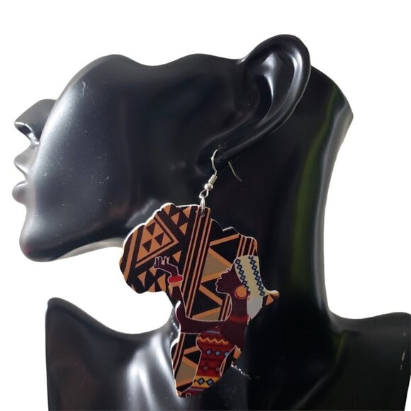 Womens Africa Map Geometric Painted African American Retro Wooden Hook Earrings - Picture 1 of 3